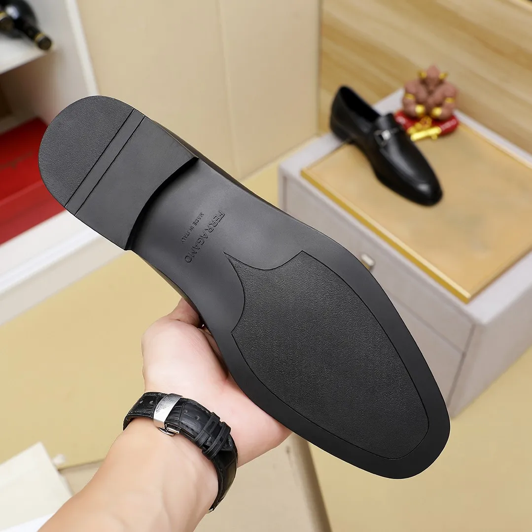 Men's shoes💰460🕷🕷[Ferragamo] Ferragamo's top men's business leather shoes💯Original copy of the official website, the upper is made of imported official website 1:1 material🍁Italian imported cowhide🇮🇹Imported cowhide lining. It’s definitely not made with ordinary craftsmanship, it’s the model used by celebrities! The factory’s craftsmanship is designed to create the most perfect shoes for trendy men! Colors available! Code number 38-44 (45.46 customized)......
